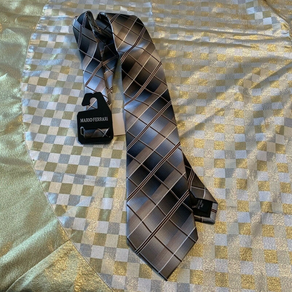 Mario Ferrari 100% silk men's tie